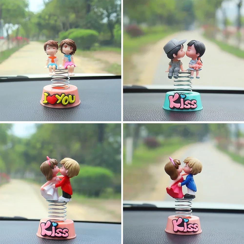 Bonito desenho animado casal primavera balançando a cabeça painel do carro boneca ornamento decoração interior do carro acessórios para presente