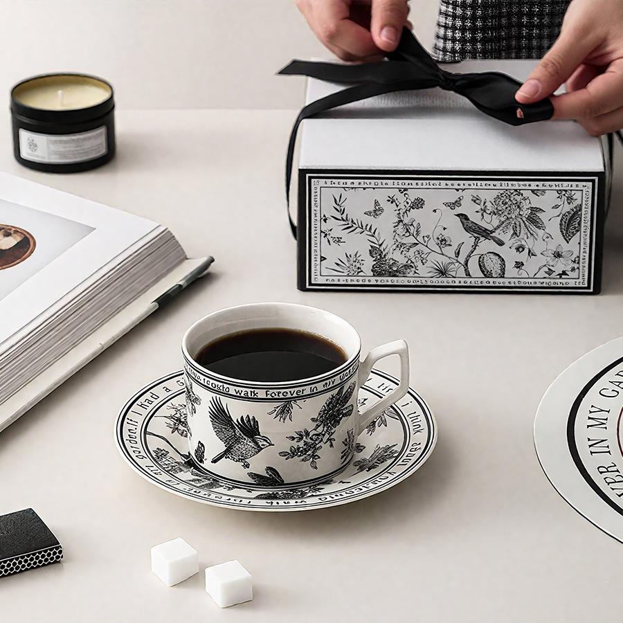 Ceramic Coffee & Milk Cup with Handle - Elegant Hot & Cold Drinkware for Meetings and Luxury Spaces