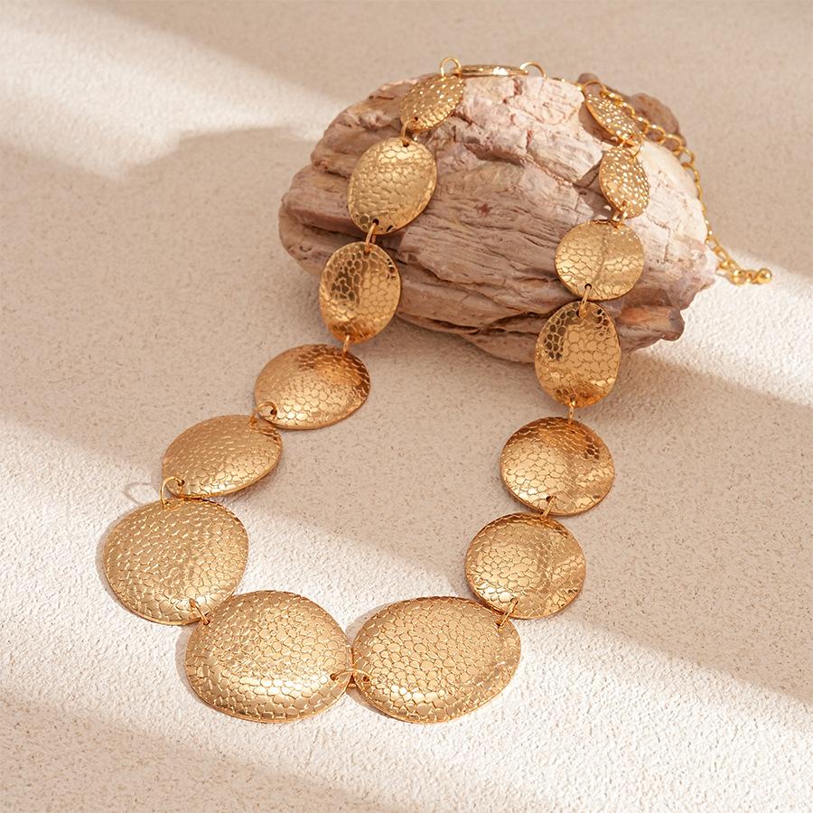 European and American Cross-border Exaggerated Geometric Flower Necklace Accessories Women's Summer High-end Clavicle Chain Niche Personality Items