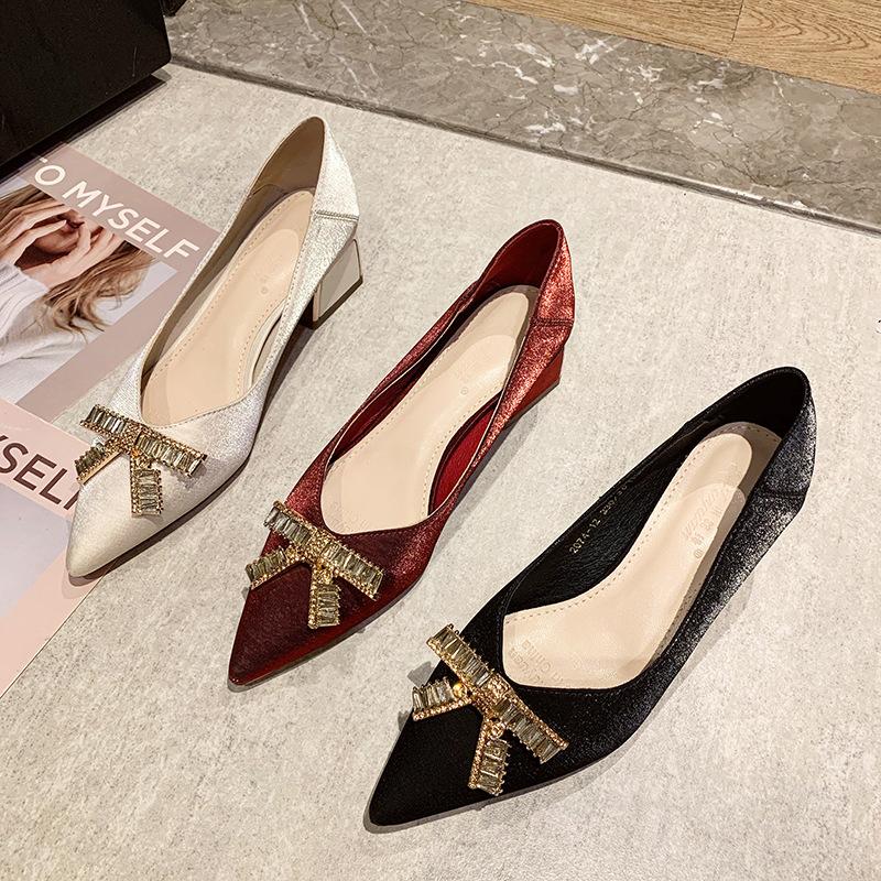 New shallow mouth women's single shoes bow rhinestone thick heel high heels women's cute wind pointed women's shoes