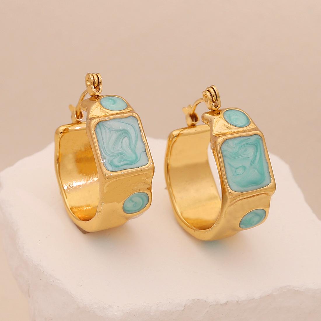 

Geometric irregular design statement earrings, colorful stainless steel studs, elegant ear jewelry синий