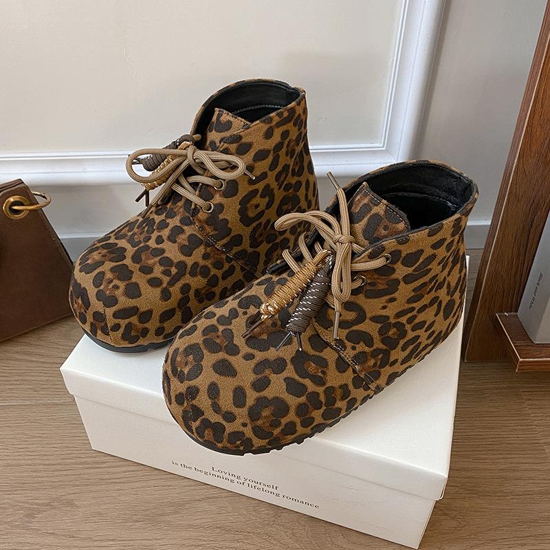 Retro Small Short Boots Women's Autumn and Winter New Soft-soled Boots Literary Flat-soled Women's Shoes and Bare Boots Versatile British Martin Boots