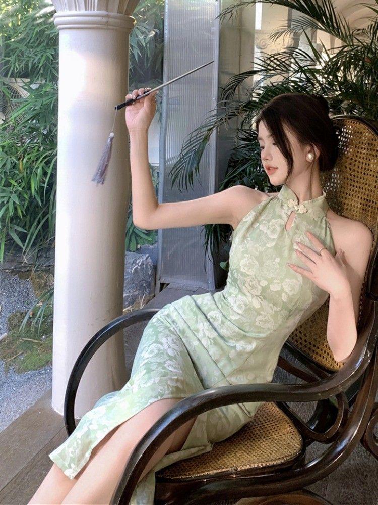 Modern Green Halter Cheongsam: Exquisite Summer Dress for Women