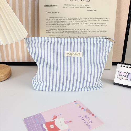 Portable Large Capacity Ruffled Striped Toiletry Bag, Travel Makeup Pouch for Women, Skincare Storage Liner & Cosmetic Organizer