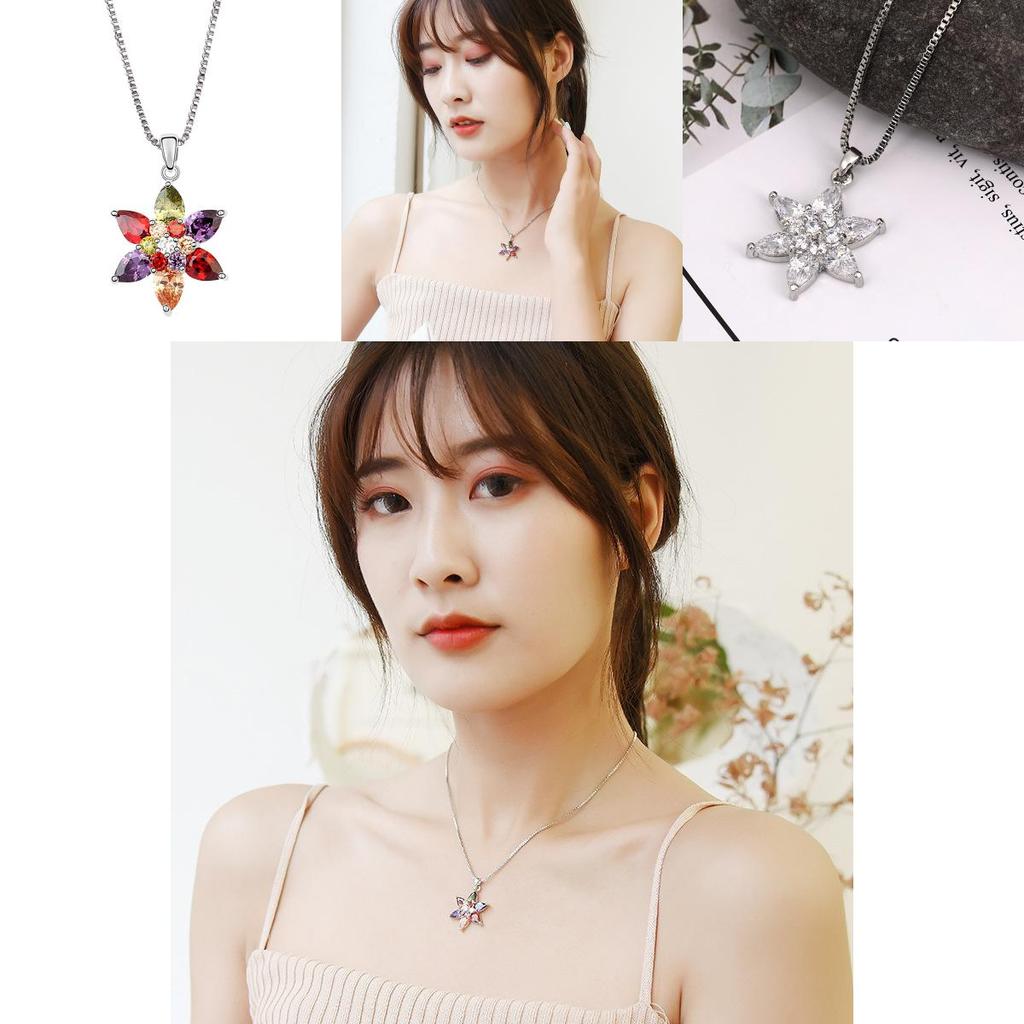 Elegant Floral Design Short Necklace With Zircon Flower Charm For Women