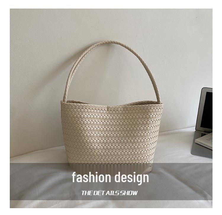 Stylish Korean Woven Underarm Bag – Trendy Mother-Child Shoulder Handbag for Casual Commute