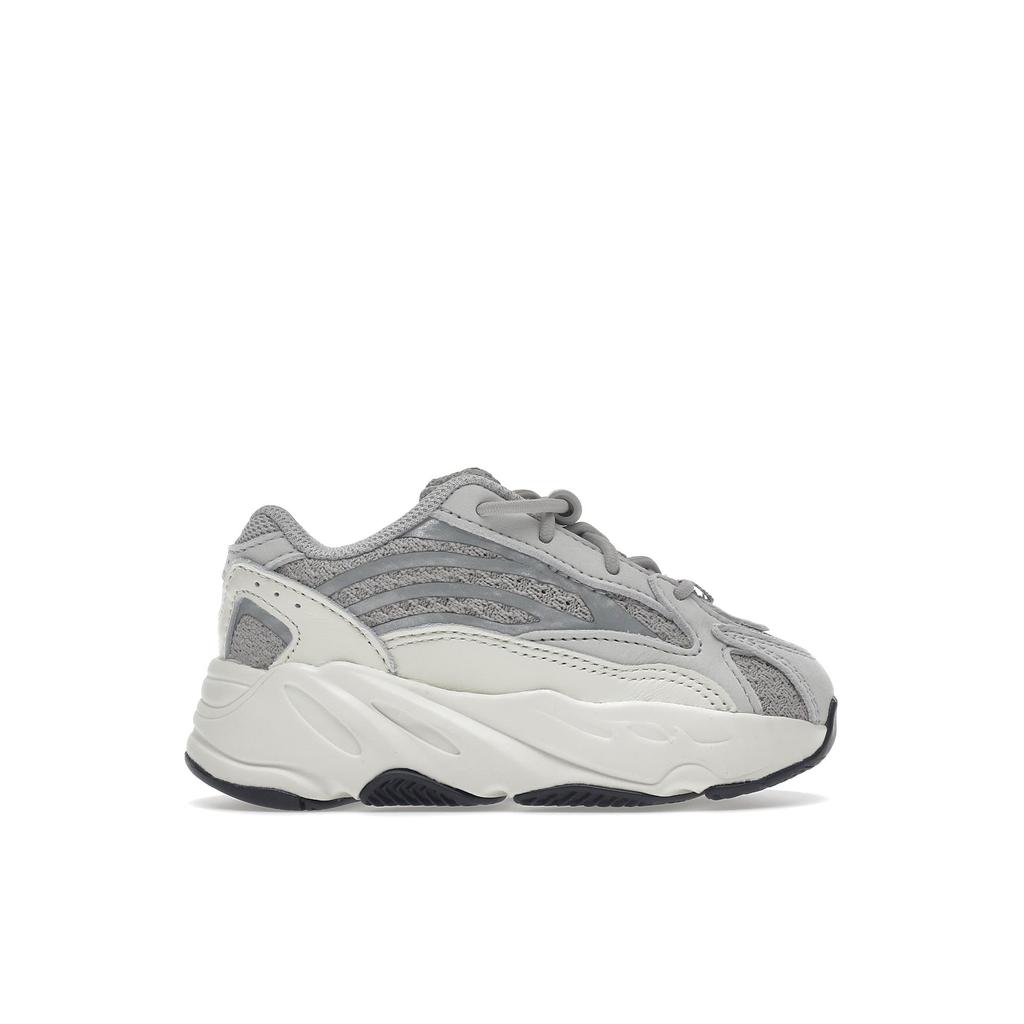 baby yeezys 700