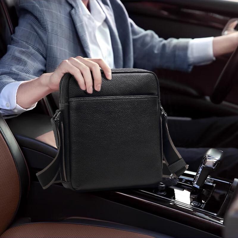 SCHWARZETIENNE Men's Leather Crossbody Shoulder Bag