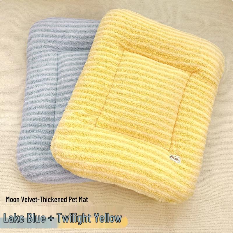 Universal Large Winter Plush Pet Bed Mat - Thick, Warm Sleeping Pad for Cats & Dogs