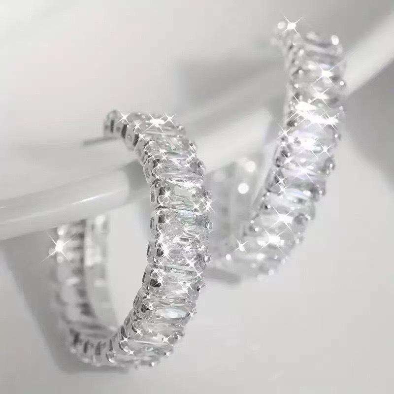 2025 Classic Versatile Geometric Zirconia C-Shape Earrings - Elegant European & American Style for Everyday Wear