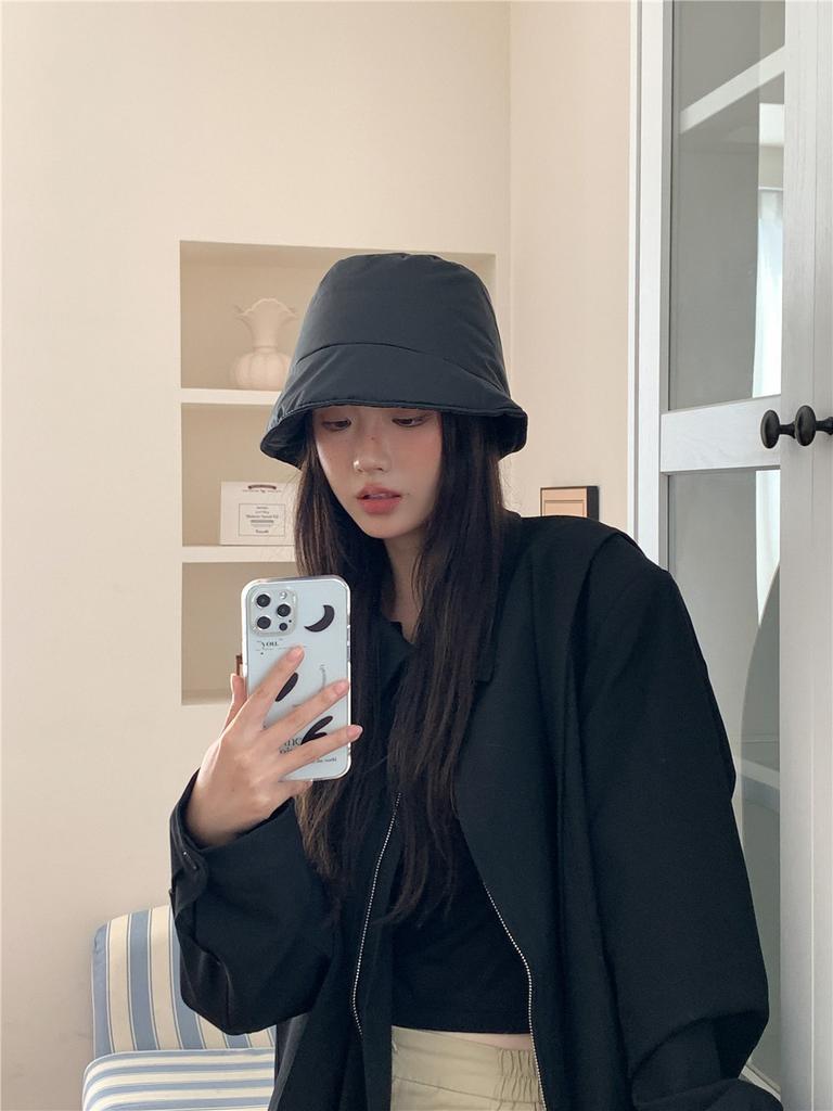 Vorne lang hinten kurz nach unten Stoff Bucket Hat Männer und Frauen gehen aus, um im Herbst und Winter warm zu halten Baumwollhut Mode Bucket Basin Hut zeigt