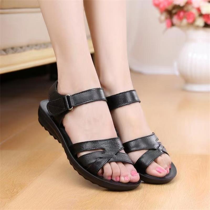 Soft Leather Mother Sandals Comfortable Soft Sole Middle-aged and Elderly Women's Sandals Flat Non-slip Elderly Sandals Women's Summer Grandma Shoes
