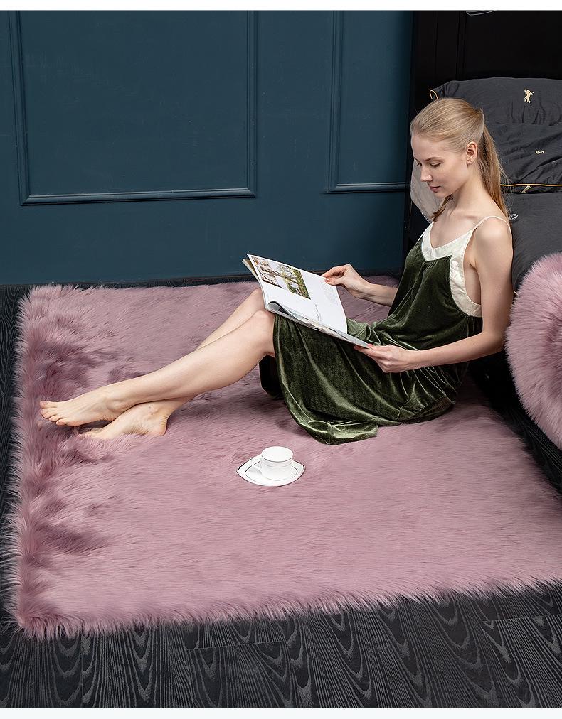 Nordic Style Plush Living Room Carpet - Cute Full Coverage Imitation Wool Rug for Bedroom & Sofa Area.