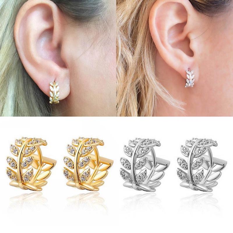 Exquisite Fashion Leaf Earrings