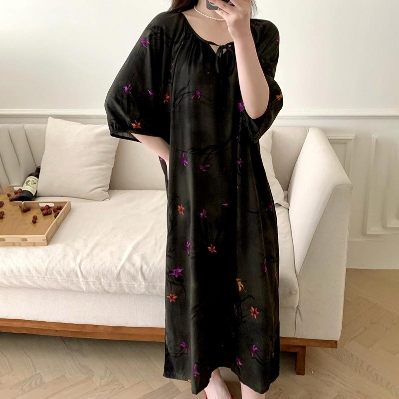 1011 new cotton and silk nightdress women's summer short-sleeved pajamas cartoon pony element long loose cotton silk skirt can be worn outside