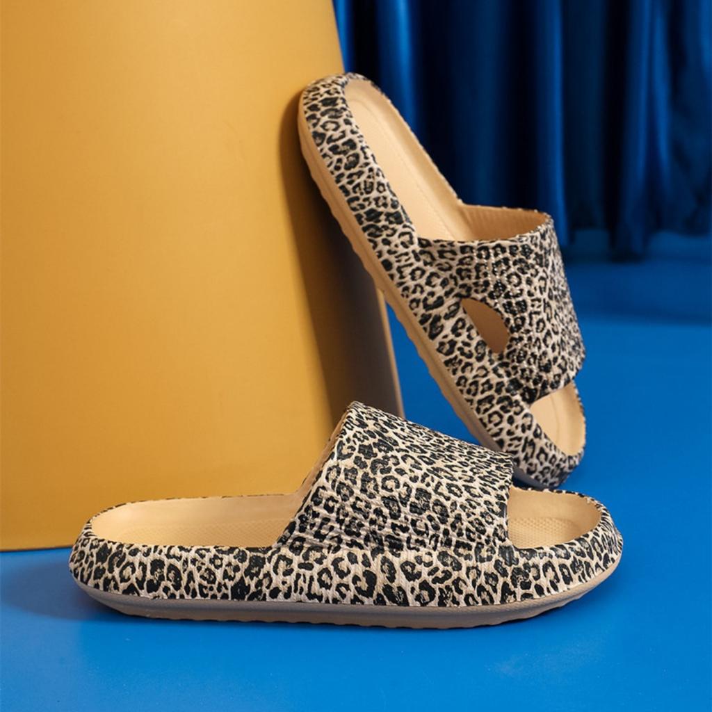 Ladies' Fashionable EVA Slippers with Leopard Print, Ladies' Thick Soled Cloud Slippers for Vacation, Beach, Dormitory, Plus Size Women's Shoes