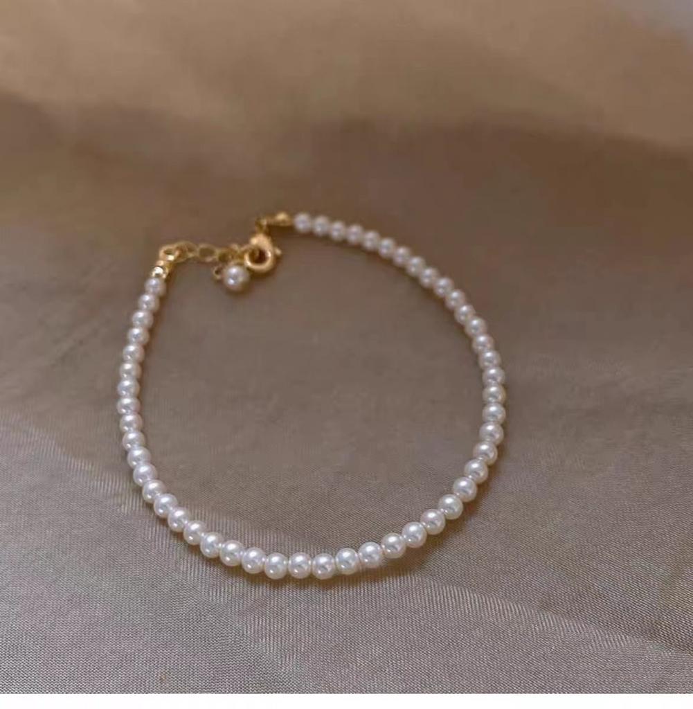 Highlight white light luxury personality niche fashion high sense temperament Internet celebrity bracelet women wearing beads jewelry