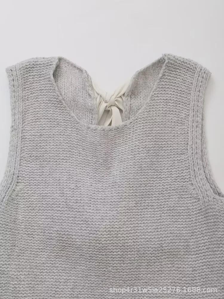 Autumn 2025 Sleeveless Knitted Vest with French-Inspired Bow Detail