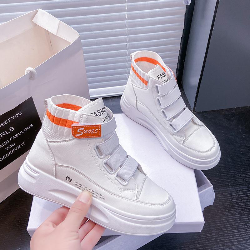 Bequeme Damenschuhe für Frühling und Sommer, neue Muffin-Schuhe mit dicker Unterseite, atmungsaktive weiße High-Top-Schuhe, lässige, all-matching-Schuhe mit verstecktem Absatz