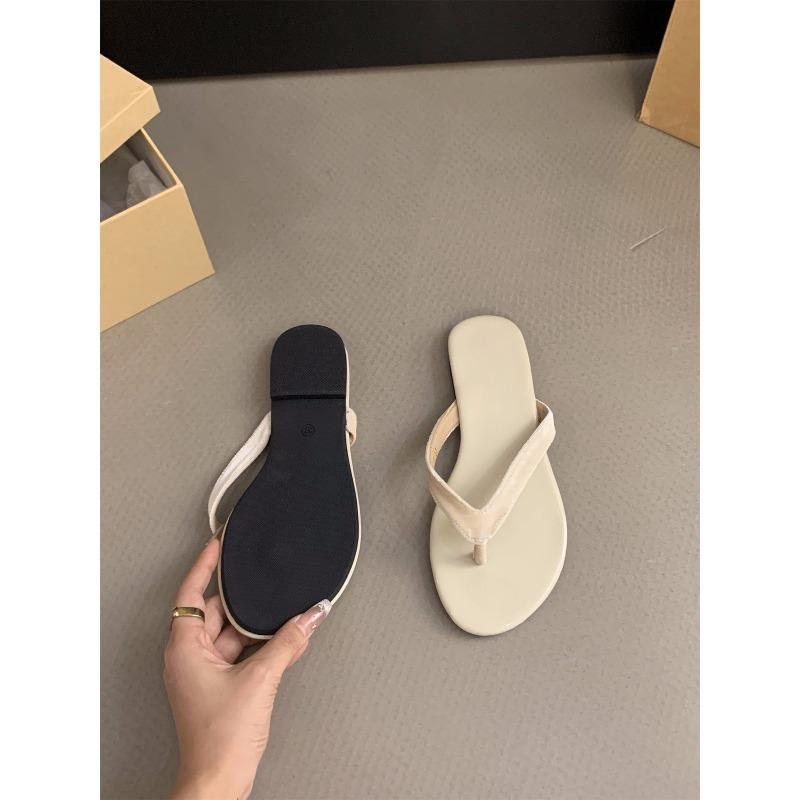 Flat bottom red small cool slippers women's shoes wear new summer casual soft bottom foot flip-flops