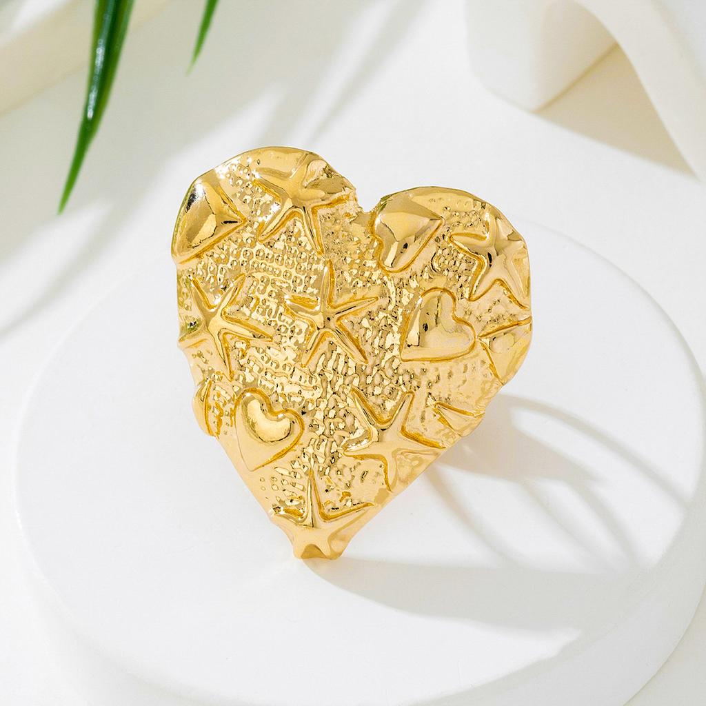 Fashionable Exaggerated Heart-shaped Women's Ring