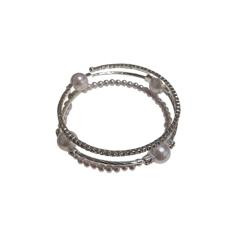 French Pearl Bracelet With Rhinestone Embellishments For Elegant Fashion Accessories