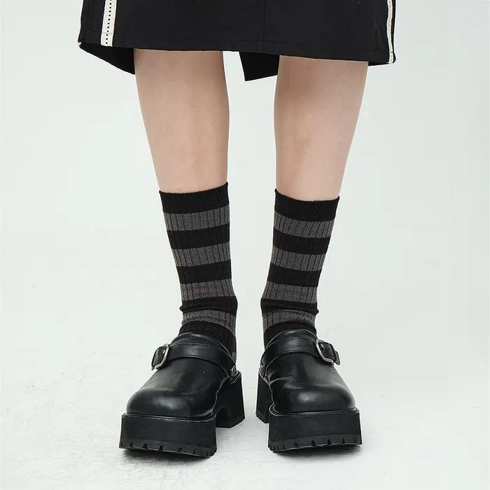METAL STRIPE SOCKS_black stripe