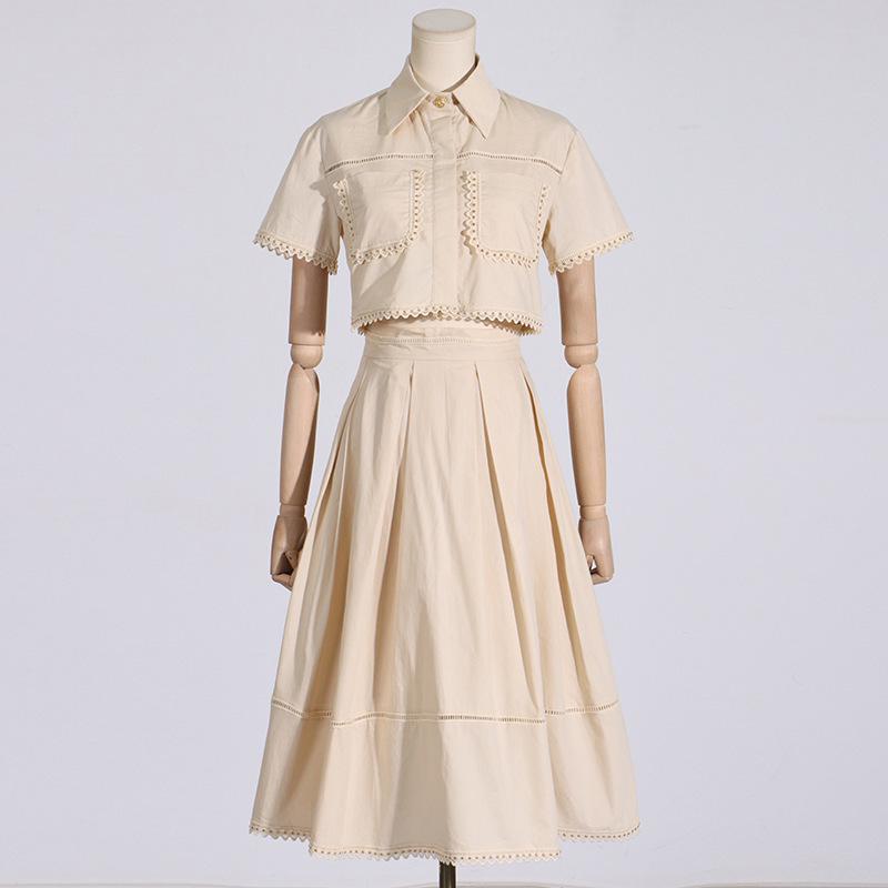 

2025 Chic Two-Piece Set: Embroidered Stand-Up Collar Blouse & Long Skirt XL абрикосовый