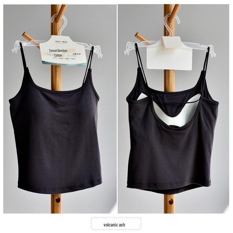 

Женская майка из бамбукового хлопка Tencel с U-образными бретельками и фиксированной чашкой - коллекция Весна/Лето 2025.
