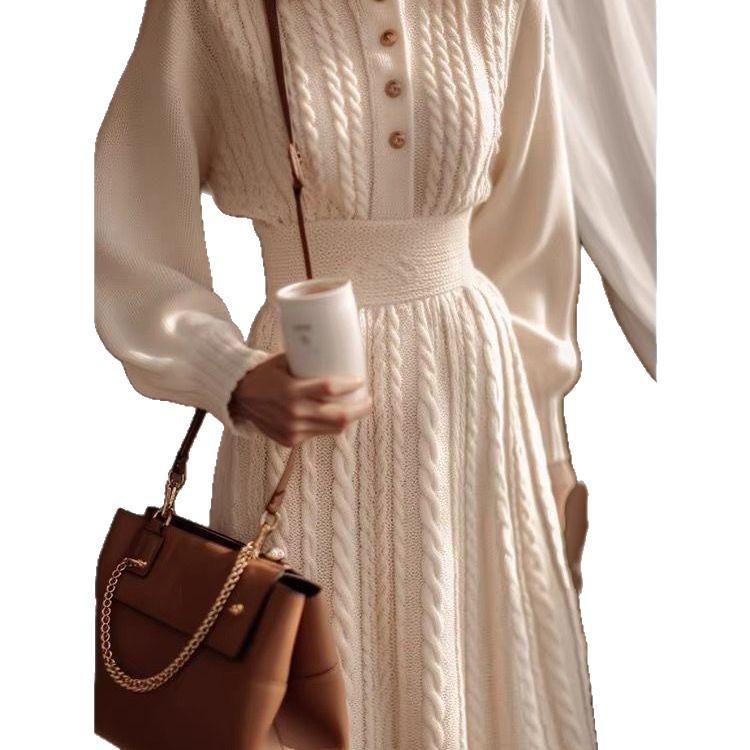 Damen Luxus Weißes Zopfmuster Wollkleid - Herbst/Winter 2025 Kollektion, Figurbetont mit Taillenbetonung