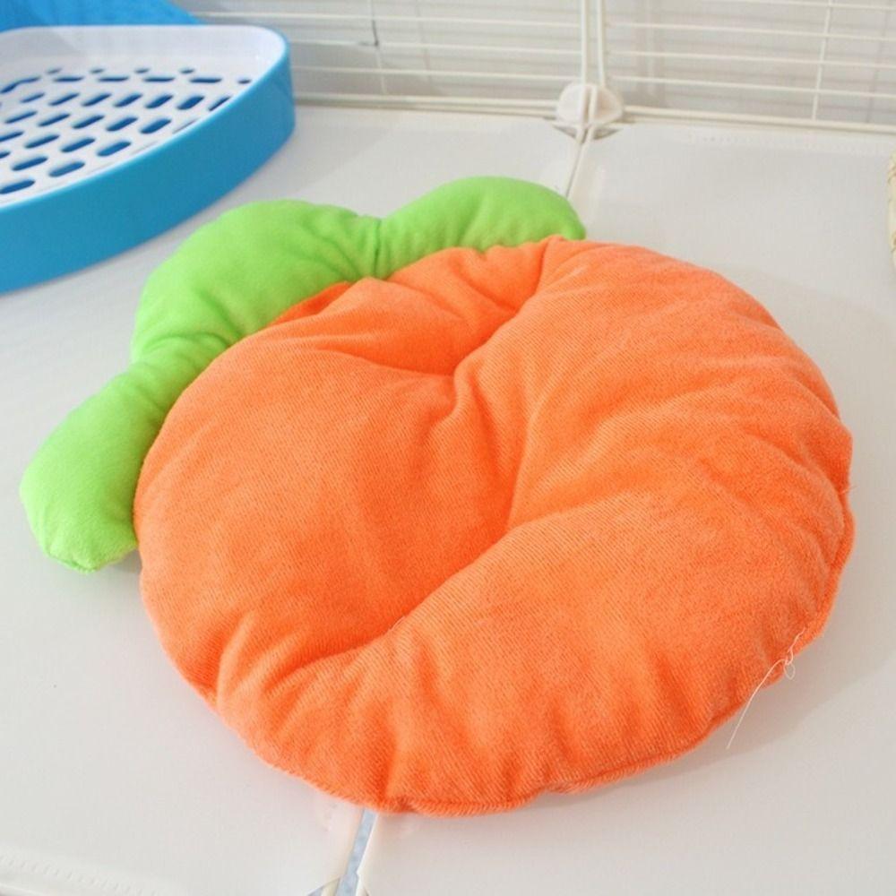 Cartoon Carrot Shaped Rabbit Mat Breathable Kitty Sofa Bed Hamster Cage Bed for Hamster Kitty