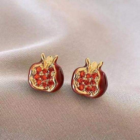 Retro Red Zirconia Pearl Flower Earrings - High-End Hong Kong Style Studs for Women