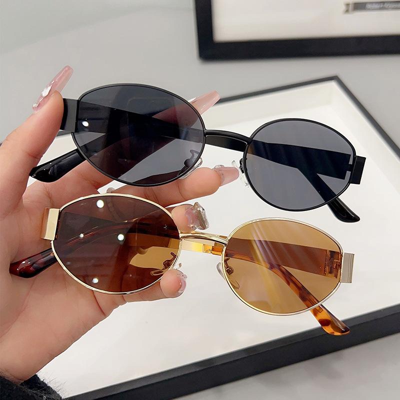Retro Metal Frame Oval Sunglasses for Women Men Designer UV400 Luxury Small Sun Glasses Driving Aviation Shades