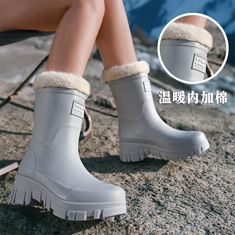 Fashion tall rain shoes women's new autumn and winter velvet warm rubber shoes outdoor waterproof shoes non-slip rain boots