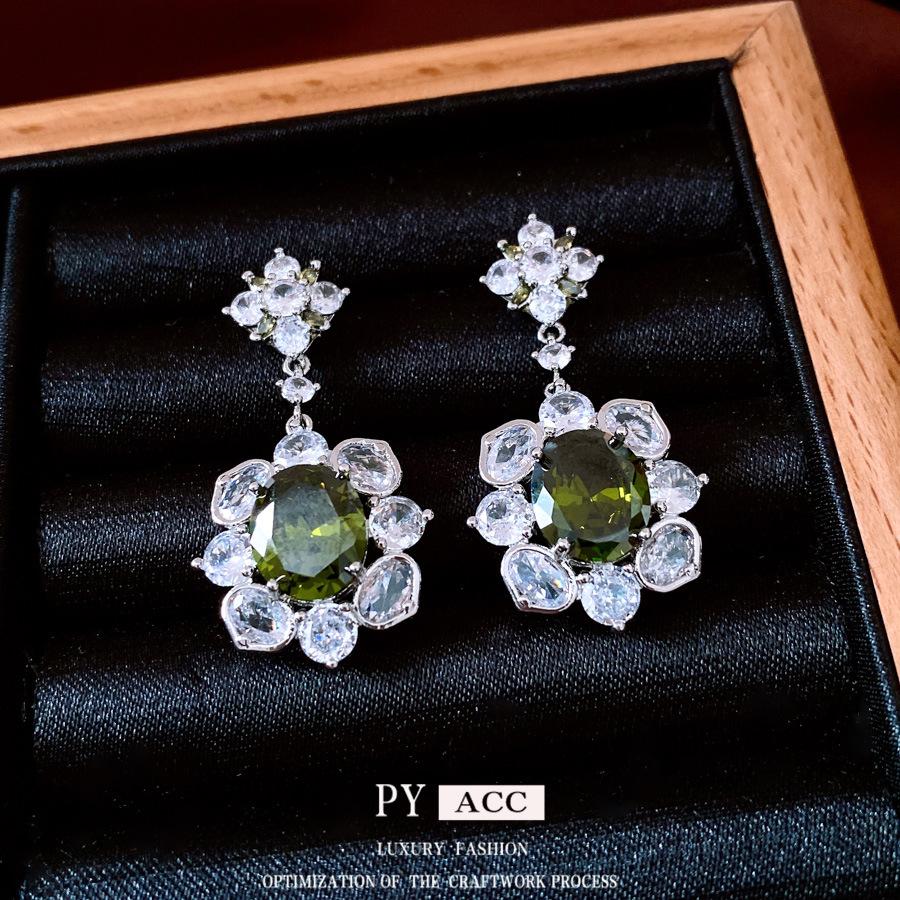 Medieval Court Style Silver Needle Inlaid Zircon Flower Pendant Earrings Light Luxury High-end Stud Earrings Exquisite Earrings Women