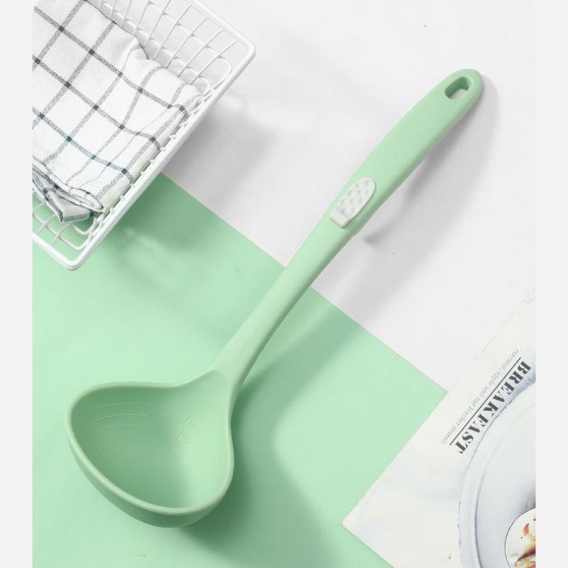 Heat Resistant Silicone Kitchen Utensils Set Easy to Clean Non-Stick Spoon And Cooking Spatula Set Green