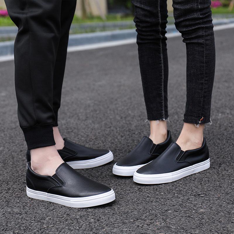 Unisex Weiße Canvas Slip-On Sneaker: Freizeitschuhe mit weicher Sohle für Männer, Jugendliche und Frauen; Perfekt zum Tanzen, Entspannen und für den Partnerlook.