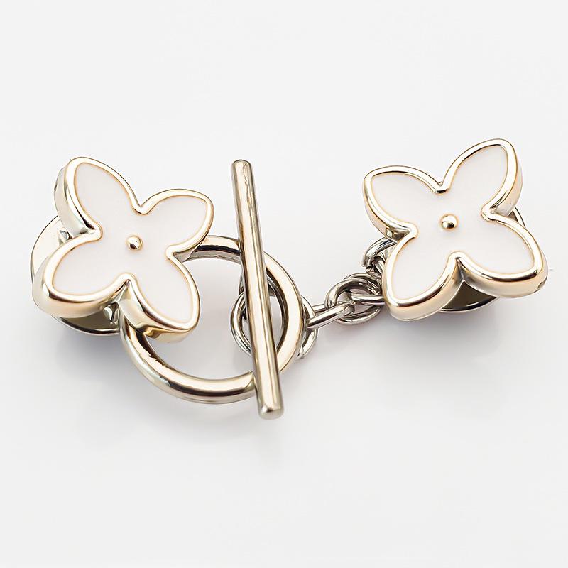 

Жемчужная брошь-цепочка для кардигана с декоративной пряжкой OT