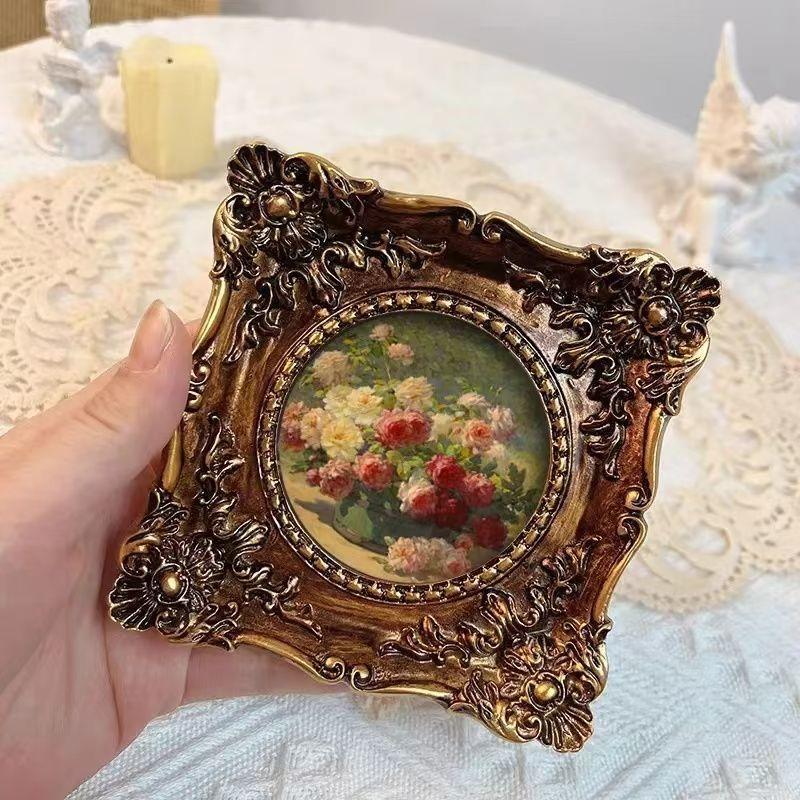 Retro Picture Frame Art Oil Painting Frame Exquisite Handicrafts Table Oranemnt Office Decoration Best Gift for Christmas