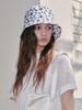 Olinkeompeulliteu Floor Eyelet Bucket Hat (White-Navy)