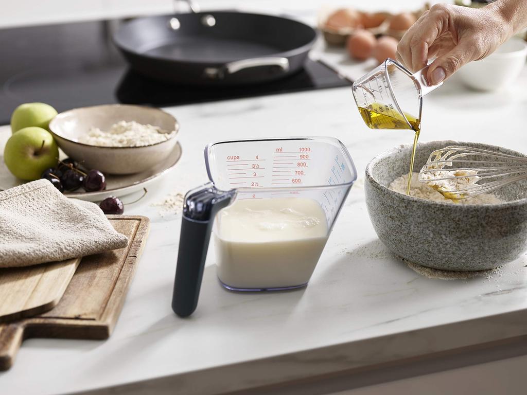 [Authentic] Joseph Joseph Stackable Measuring Cups (Align) - 50ml/1L, 2-Size Set, Easy-to-Read Scale, Convenient Angled Design
