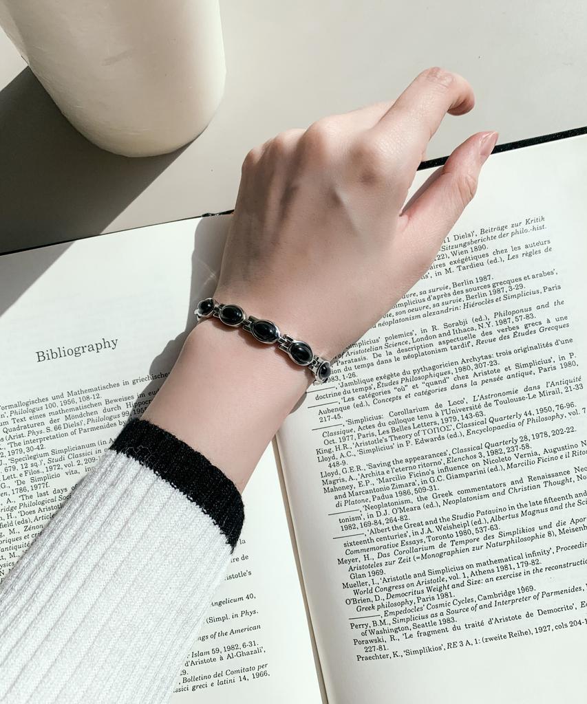 Sabona London 222 Lady Black Magnetic Bracelet