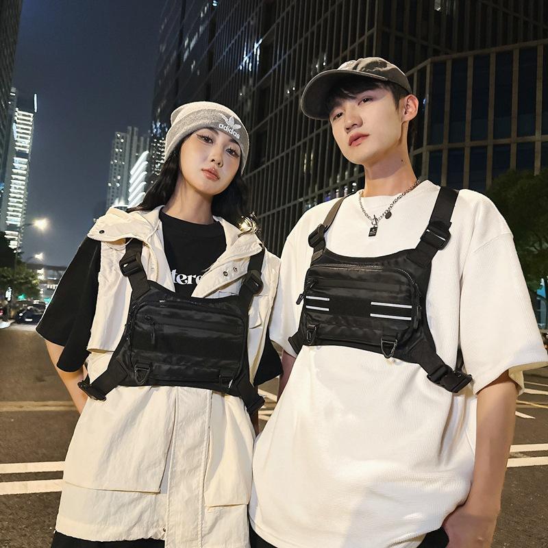 Multifunction Adjustable Reflective Cargo Vest Bag Unisex Tactical Techwear Hip Hop Chest Bag Outdoor Casual Sport Mini Backpack
