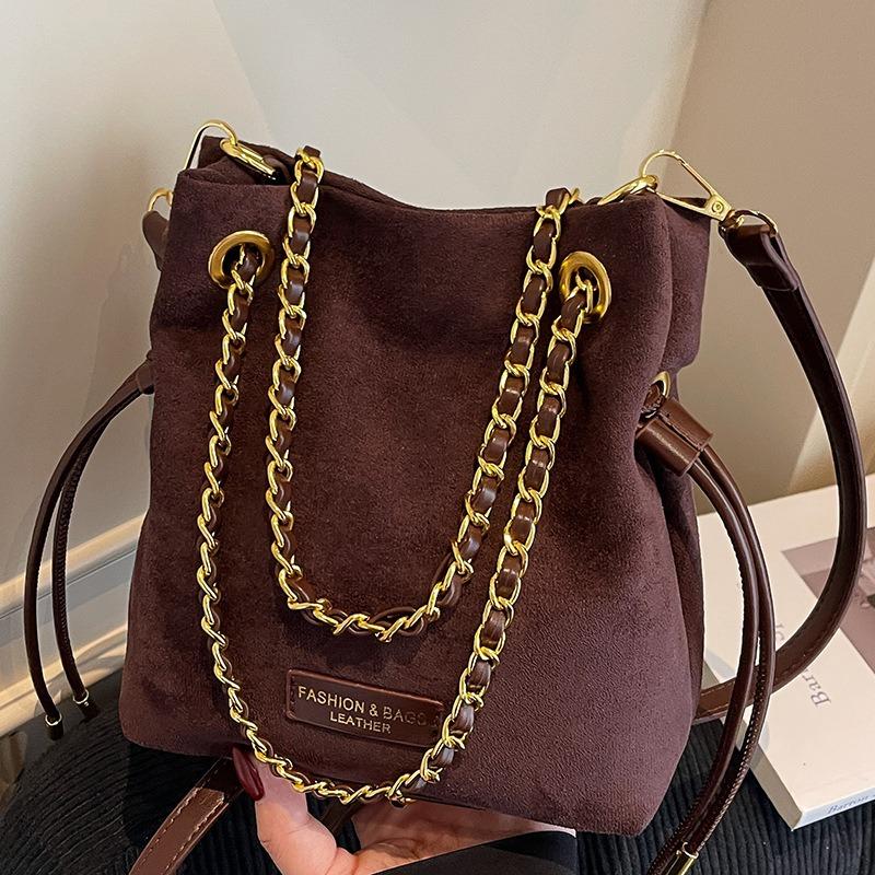 Autumn new large-capacity chain bag high-value bucket bag fashionable women's bag shoulder bag commuter messenger bag
