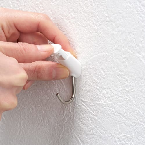 LEC Inconspicuous Pin Hooks, Pack of 3, 2kg Weight Capacity, White