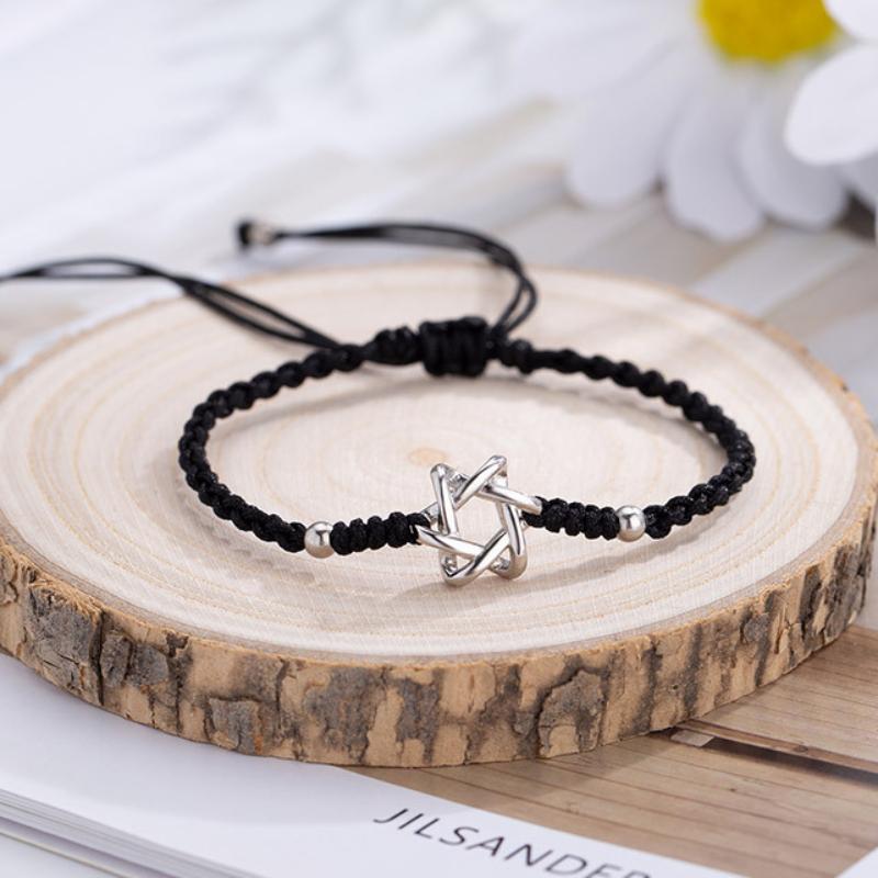 Bransoletka ze sznurka w kolorze czerwonym z Gwiazdą Dawida dla kobiet Amulet szczęścia Bransoletka z zawieszką Magen Dawid Biżuteria platynowana Prezenty świąteczne