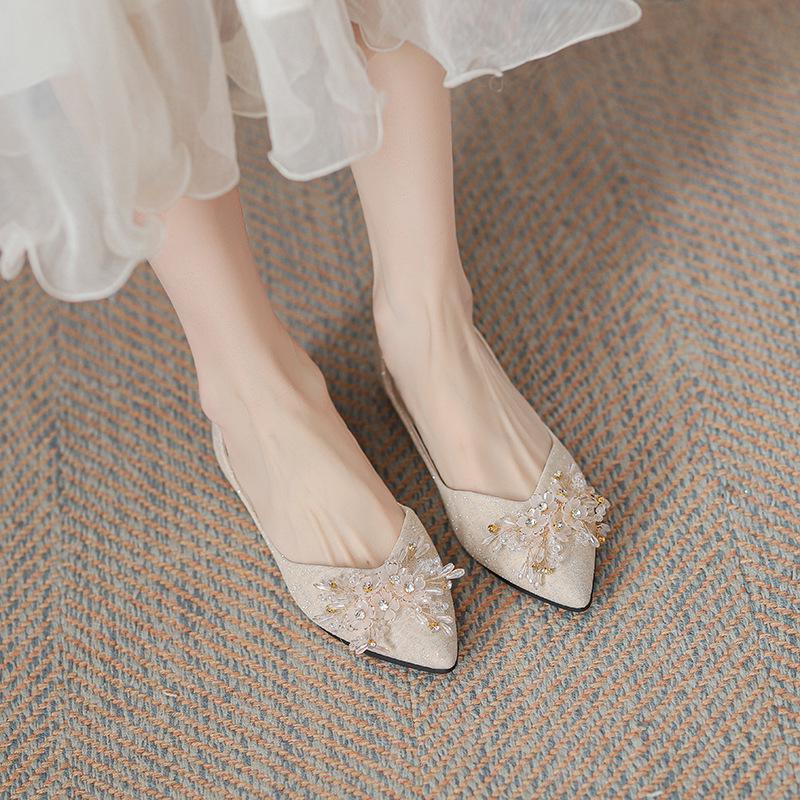 2025 Rhinestone Bridal Flat Shoes for Women - Comfortable Low-Cut Design, Suitable for Xiuhe Wedding Dresses, Ideal for Pregnant Brides.