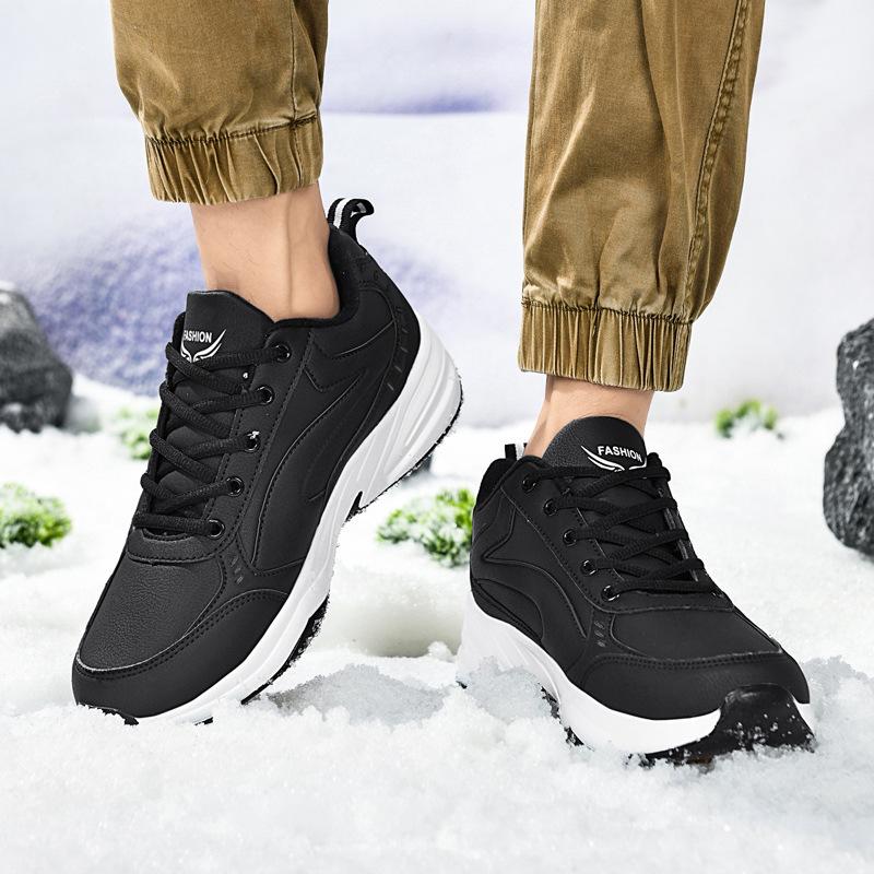 Large Size Sports Shoes Men's Outdoor Leisure Travel Shoes Autumn and Winter New Trendy Shoes Youth Running Shoes Fleece Thicker