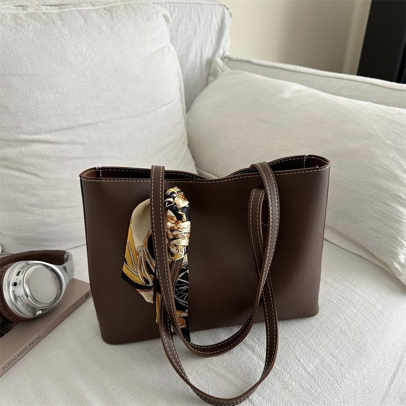 Tote Bag 2025 New Large-capacity Personalized Women's Bag Simple Work Commuter Shoulder Bag European and American Silk Scarf Tote Bag