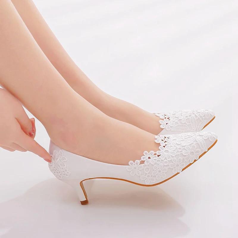 Elegant and Simple Lace Flower Wedding Shoes, White High-heeled Bridal Shoes, Wedding Photos, Shoes, Wedding Shoes